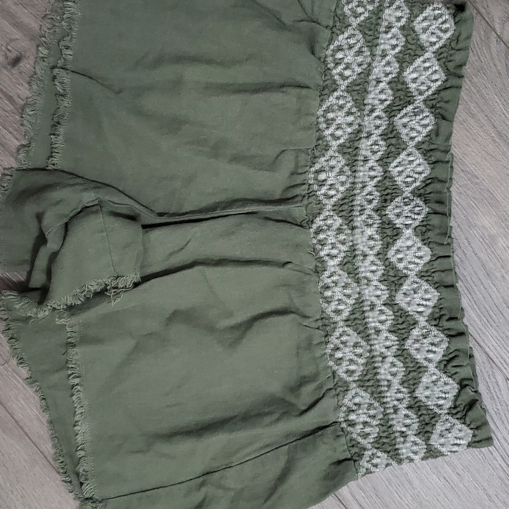 Cute high waisted shorts